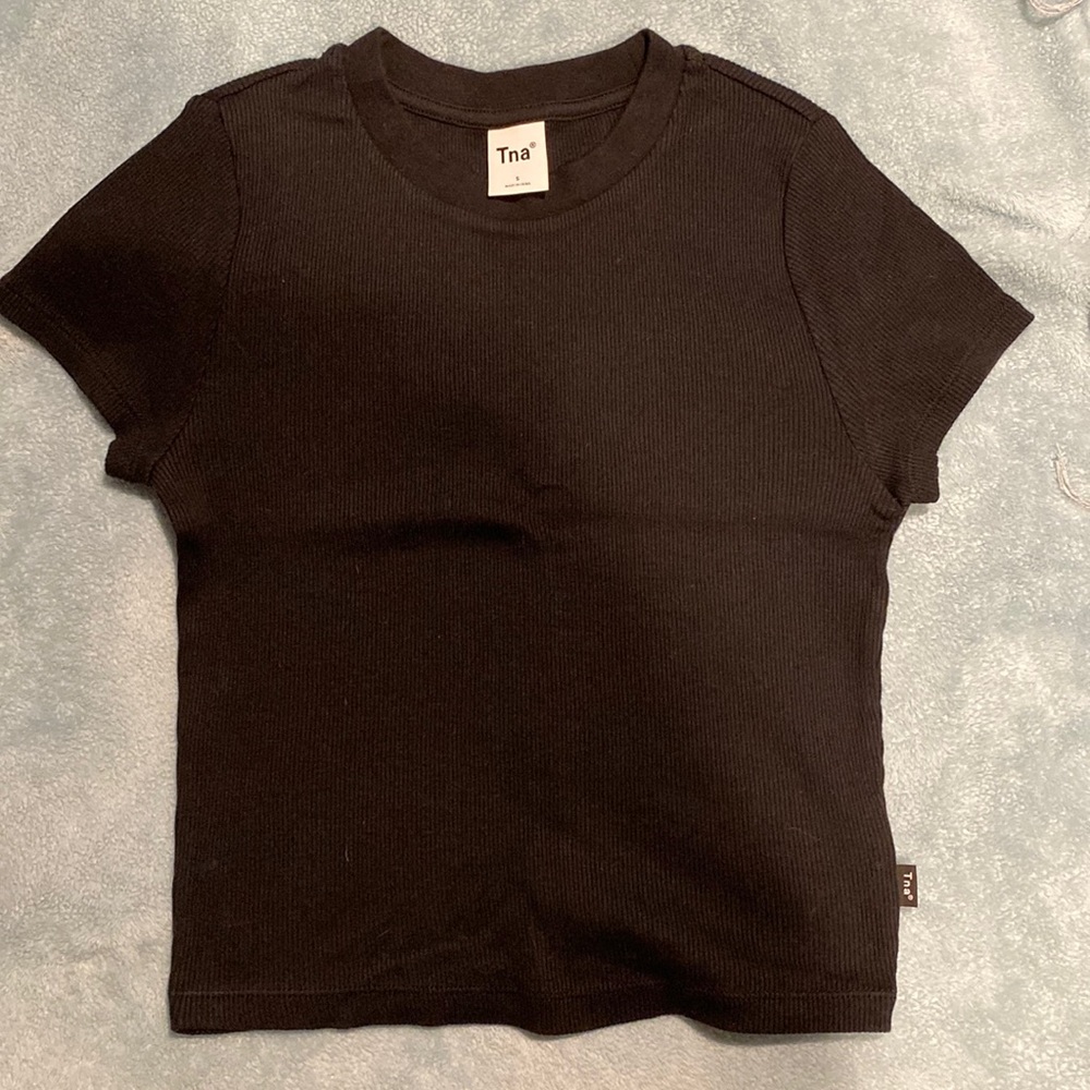 Aritzia TNA ribbed crop top